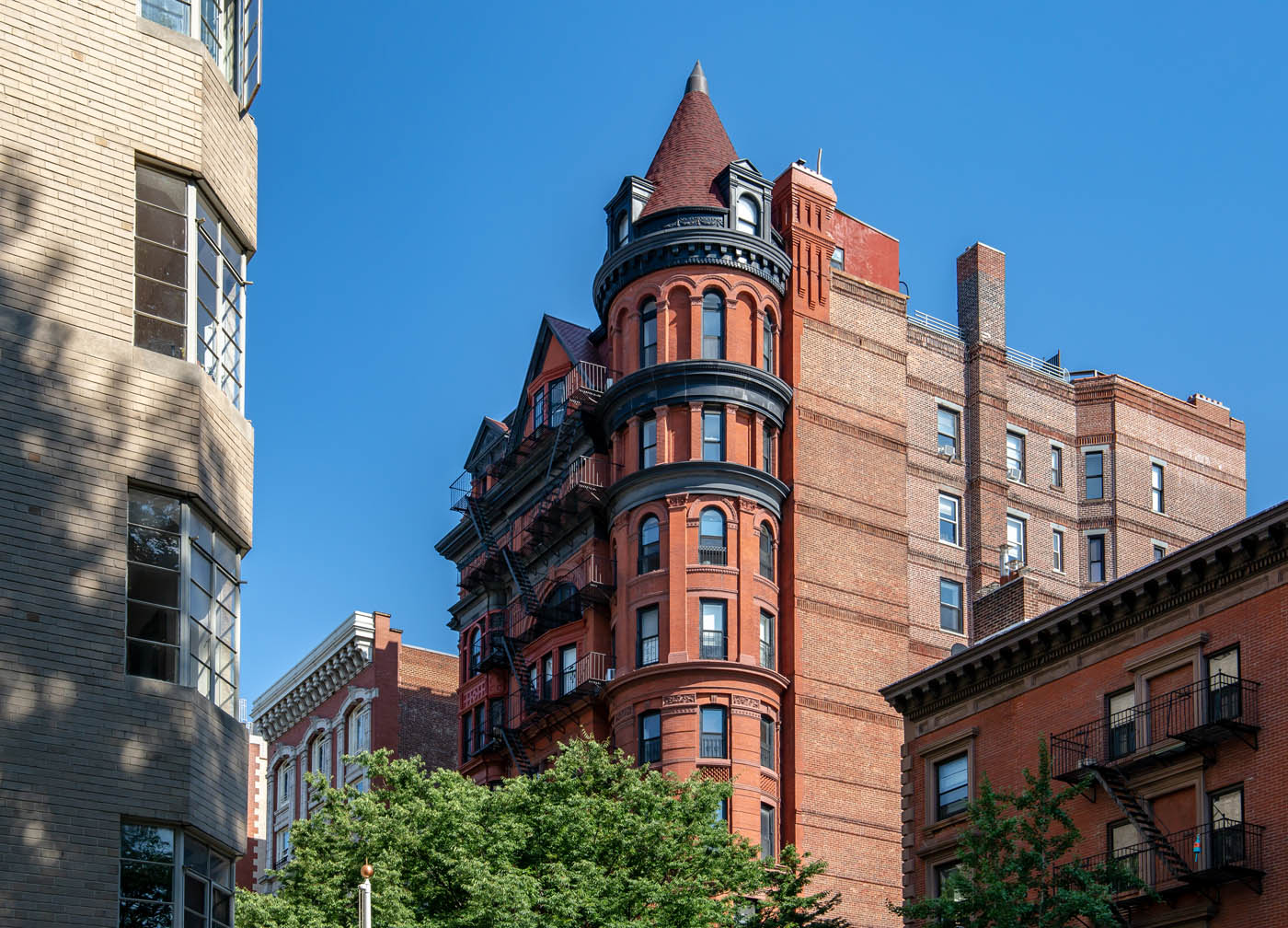 An apartment building free from pests thanks to the professionals at Rest Easy.